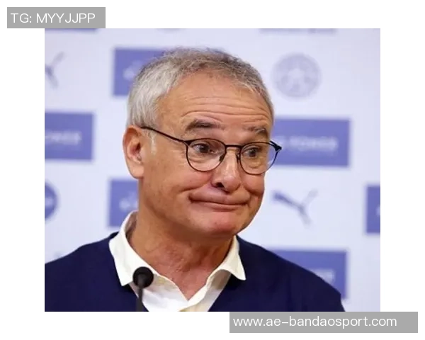 佛罗伦萨决定瓦诺利继续执教两场并启动管理层重组计划